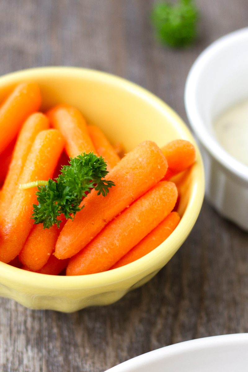 baby carrots with ranch