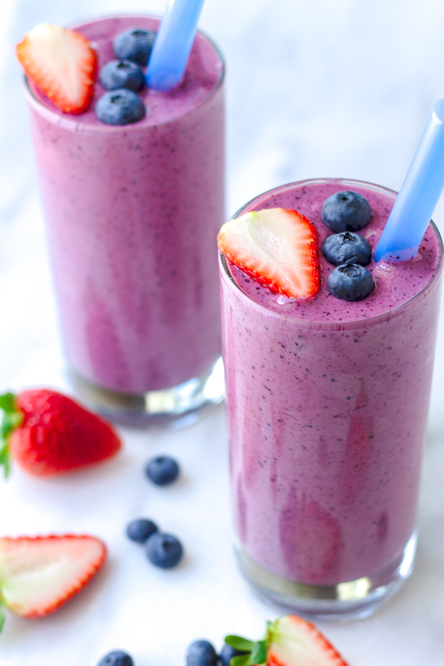 berry yogurt smoothie for breakfast