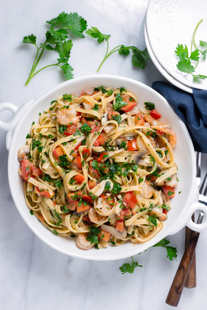 Garlic Shrimp Fettuccine with Tomatoes and Mushrooms ...