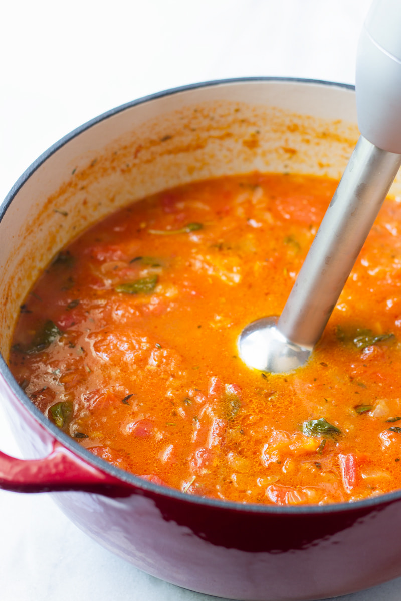 using an immersion blender for roasted tomato soup