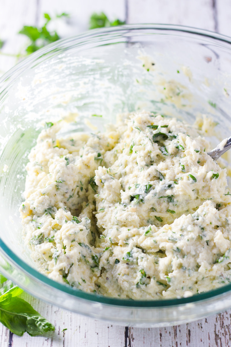 Pieno di formaggio e ricotta