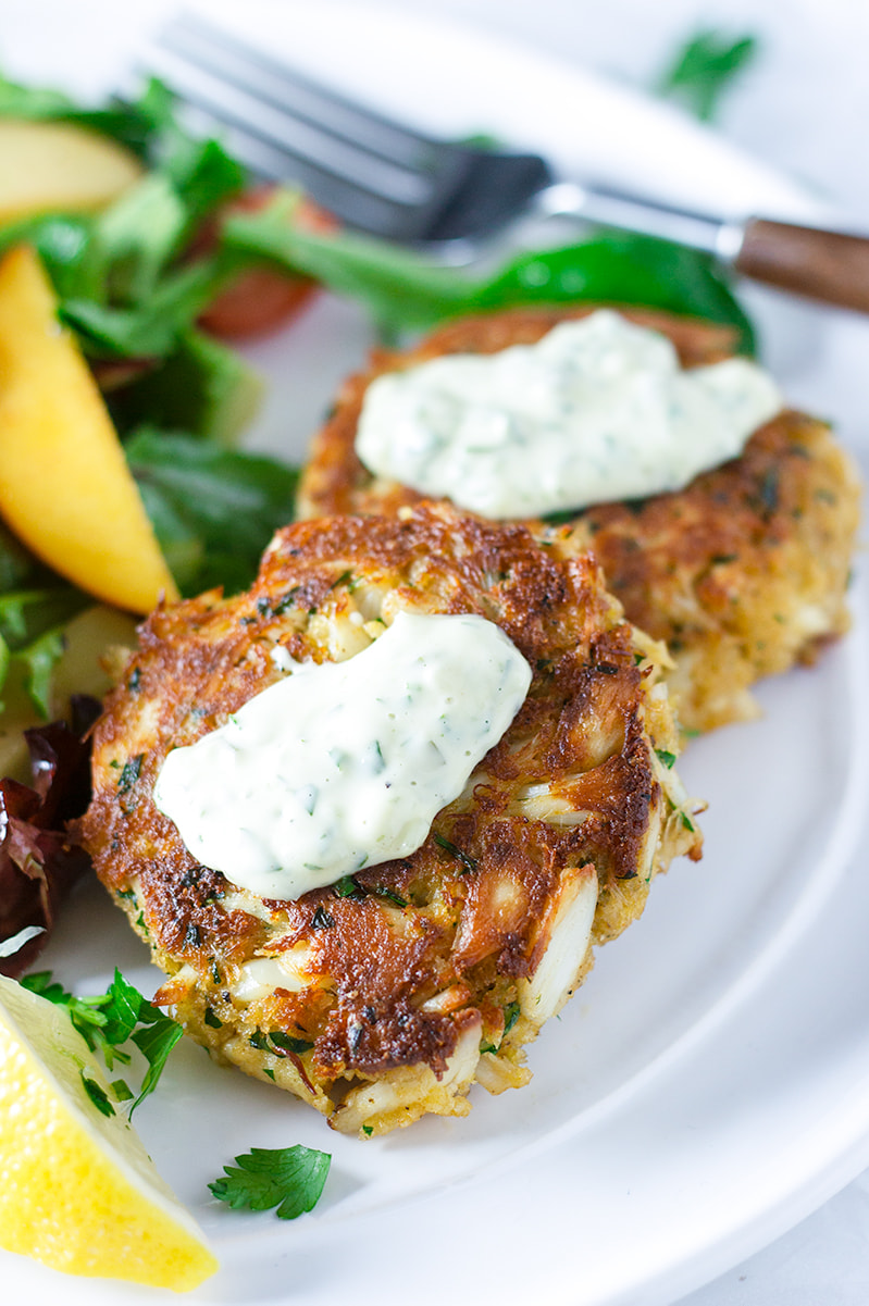 Easy Maryland Jumbo Lump Crab Cakes