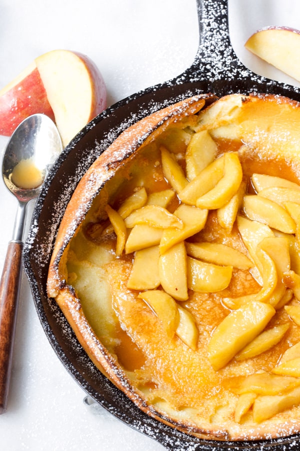 Dutch Baby Pancake with Apples