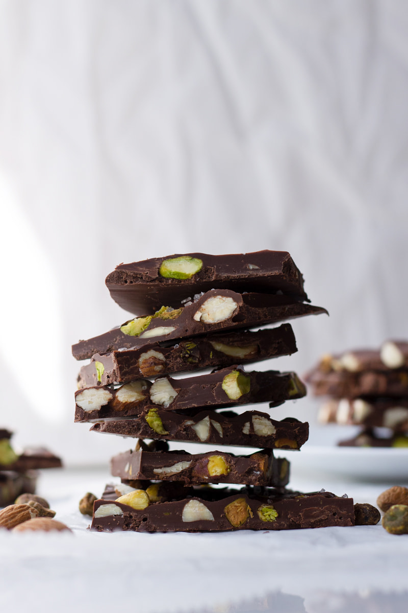 Easy Almond Pistachio Bark