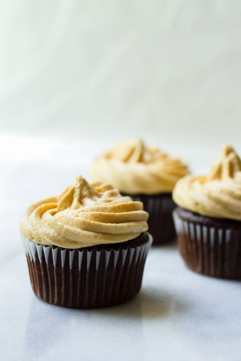 Dulce De Leche Chocolate Cupcakes - Cooking For My Soul