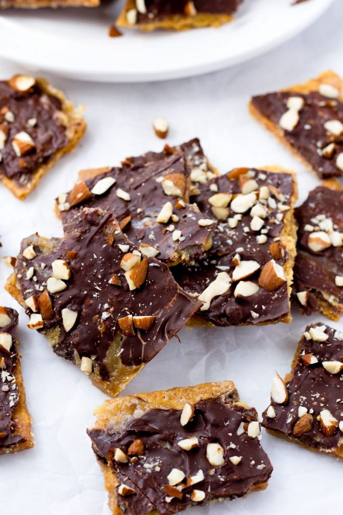 Graham Cracker Toffee Bars - Cooking For My Soul