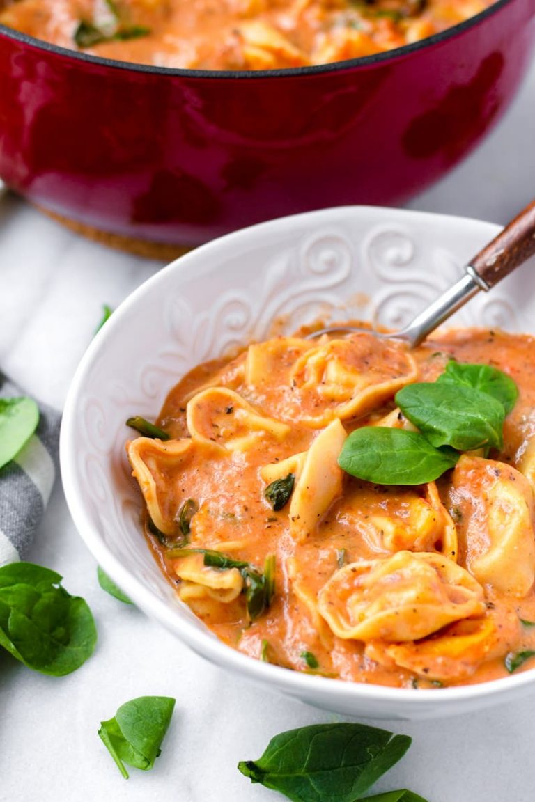 Creamy Tomato Tortellini Soup With Spinach Cooking For My Soul 8089