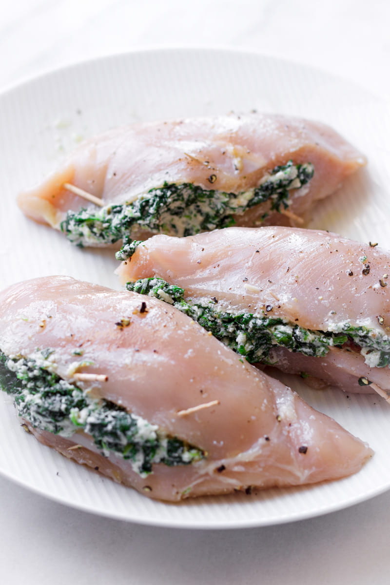 Spinach Stuffed Chicken Breast - Cooking For My Soul