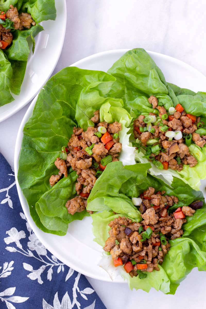 Top view of chinese chicken lettuce wraps