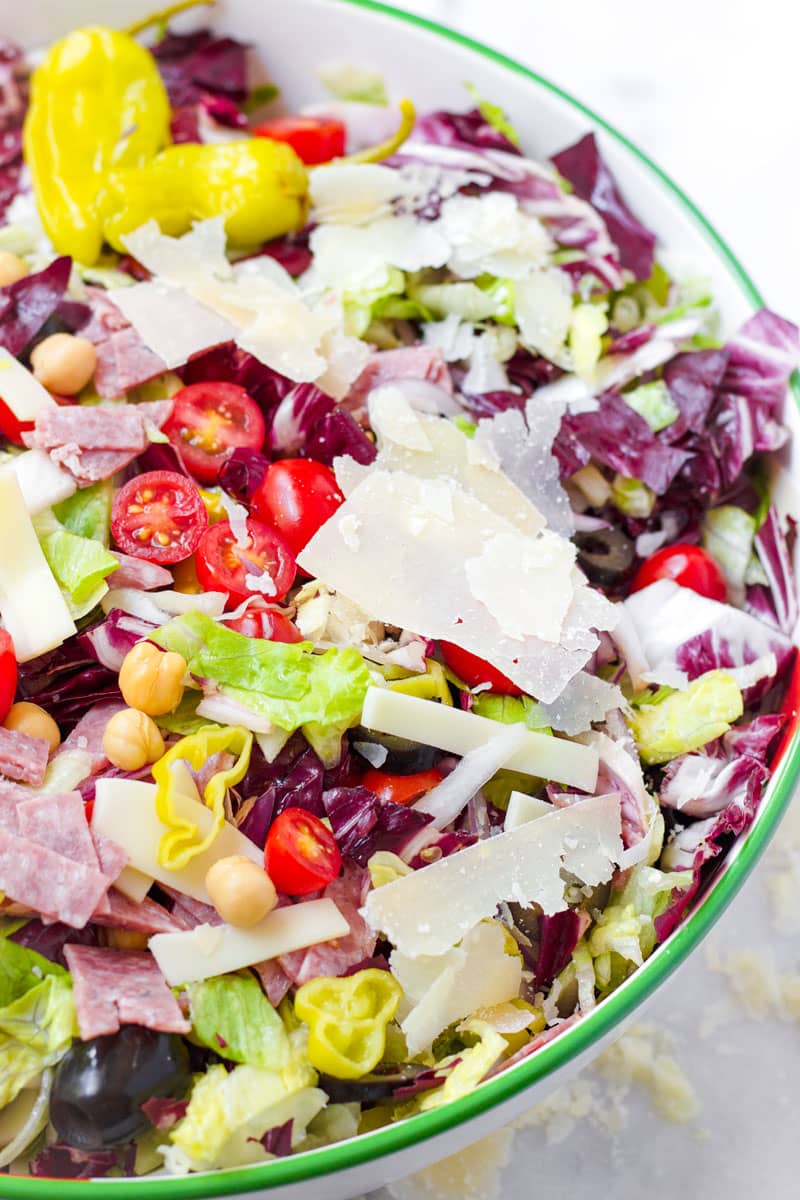 https://cookingformysoul.com/wp-content/uploads/2021/01/italian-chopped-salad-chickpeas-min.jpg