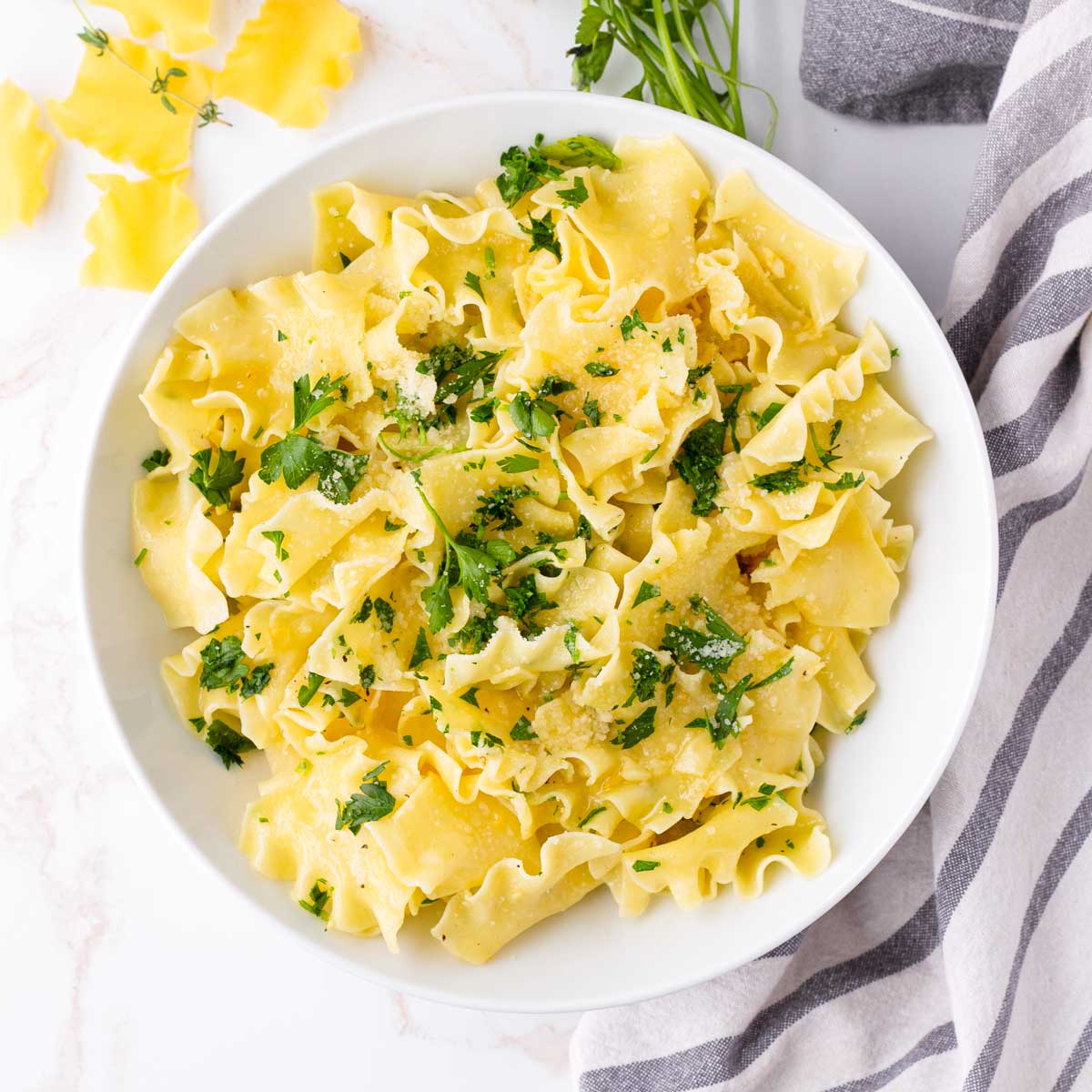 15-Minute Garlic Buttered Noodles - Cooking For My Soul