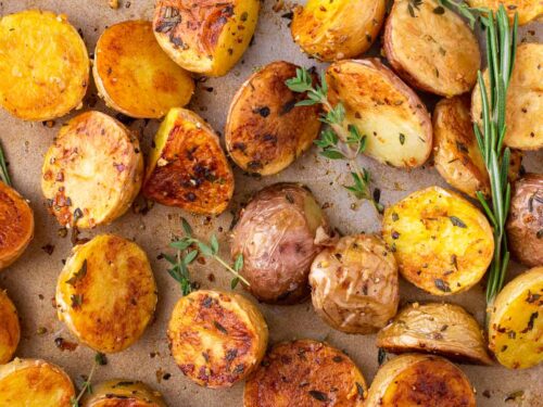 https://cookingformysoul.com/wp-content/uploads/2023/06/feat-herb-roasted-potatoes-min-500x375.jpg