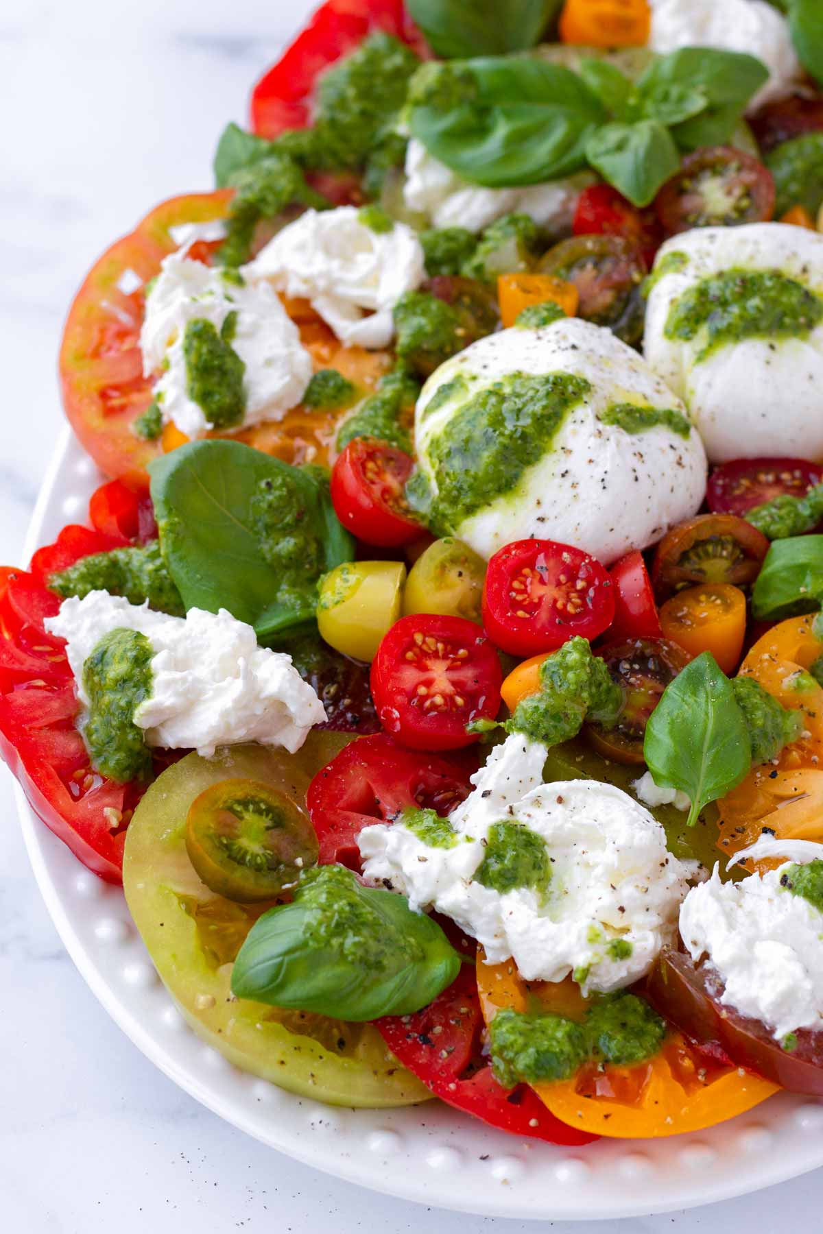 tomato burrata salad