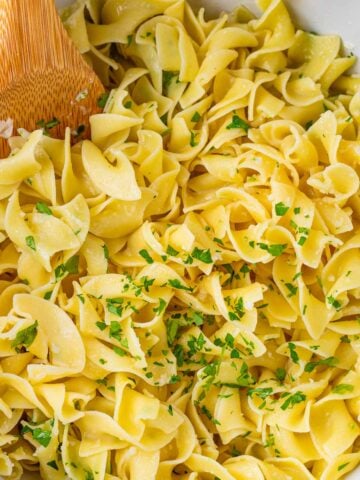 buttered noodles with parmesan