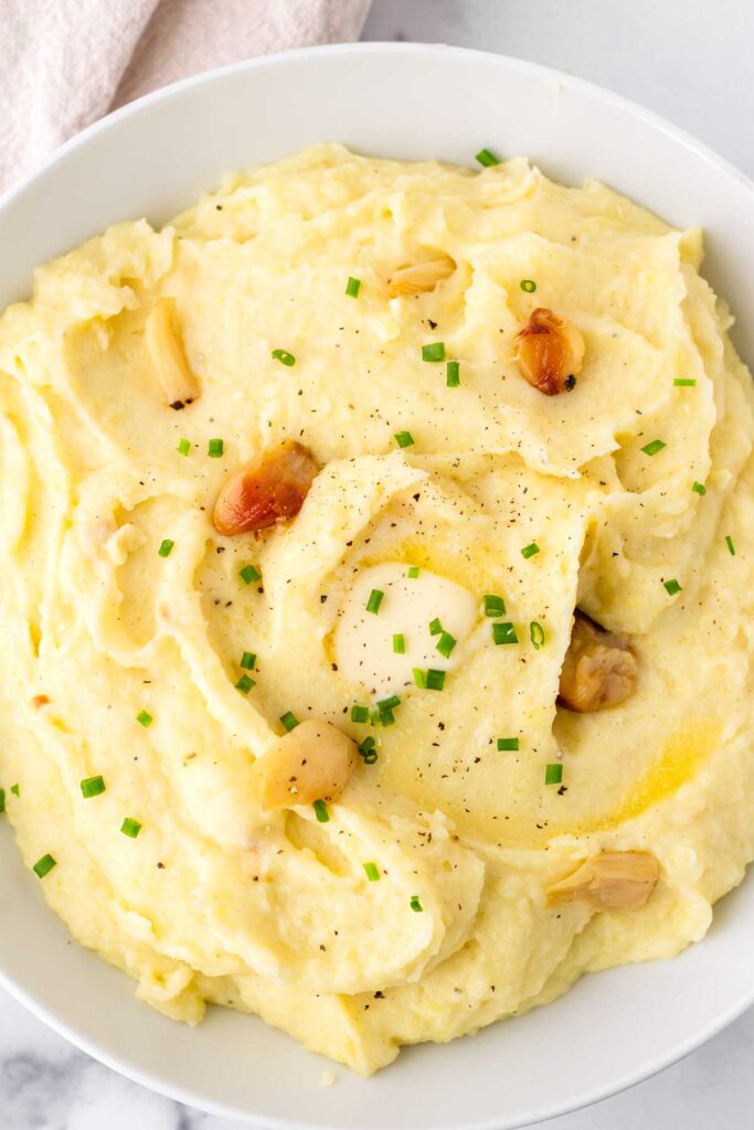 Roasted Garlic Mashed Potatoes - Cooking For My Soul