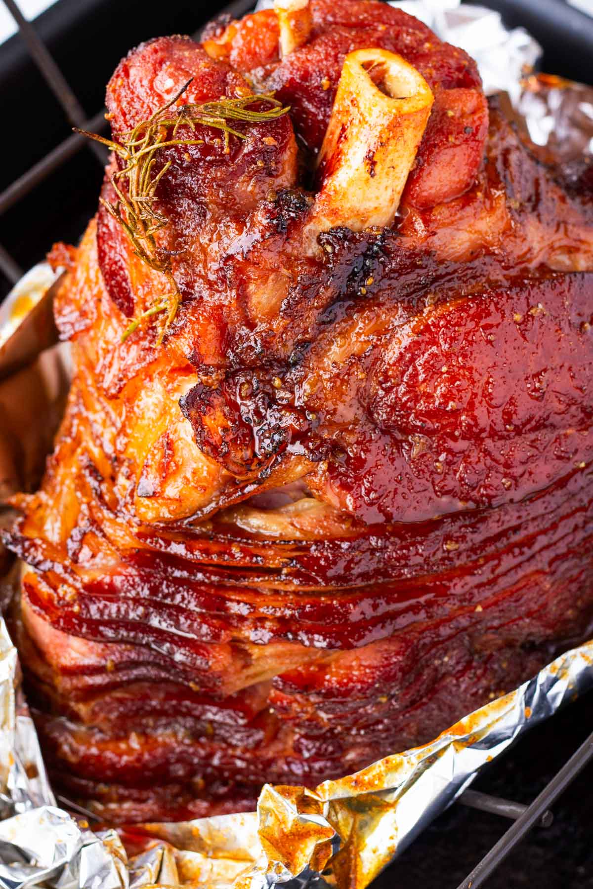 Simple Baked Ham with Brown Sugar Glaze