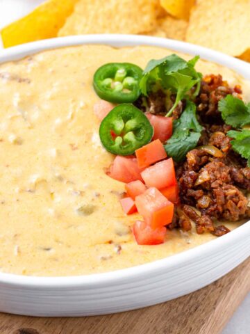 chorizo queso with toppings