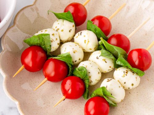 feat2-caprese-skewers-min-