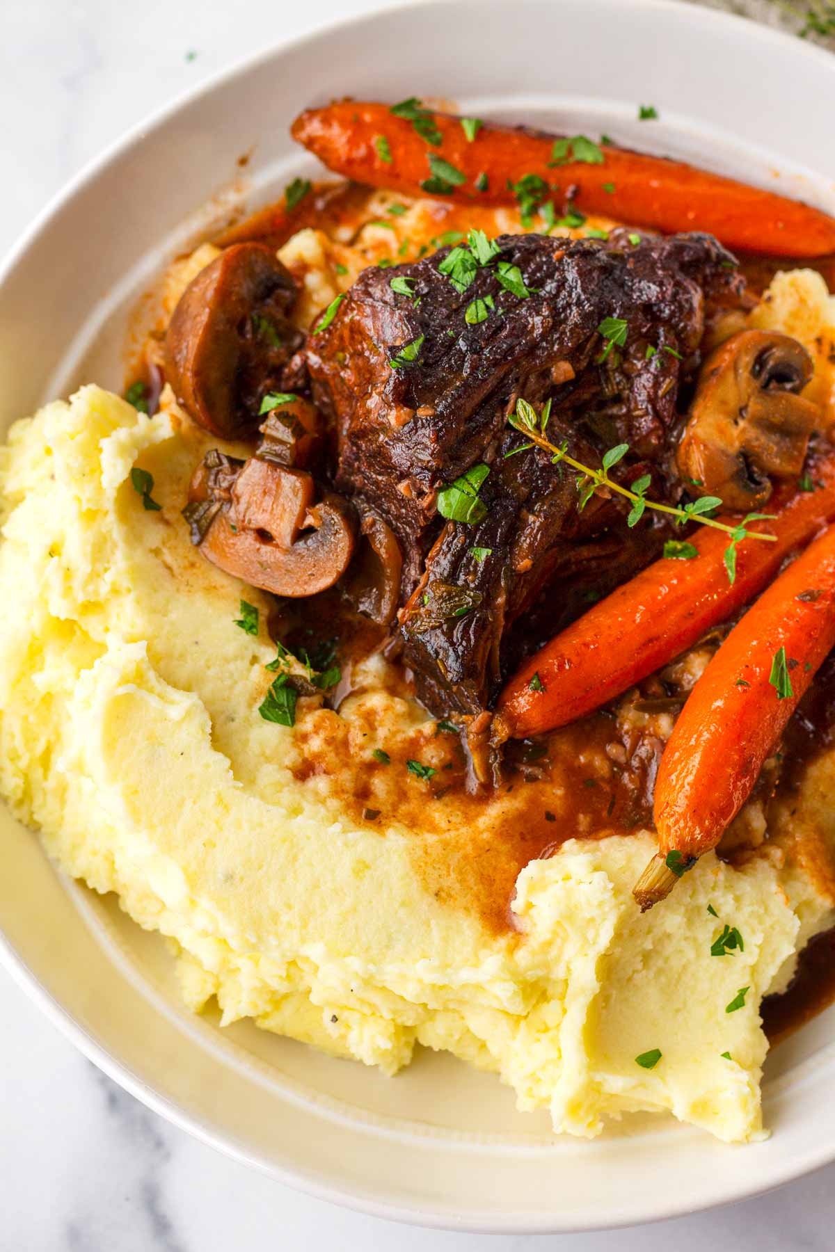 mashed potatoes served with beef roast