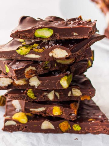 pistachio almond chocolate bark