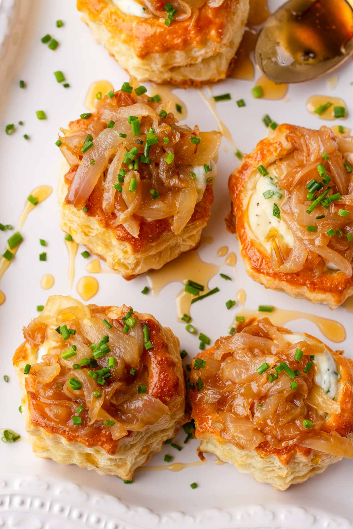 puff pastry bites with ricotta filling and onions