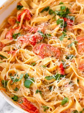 creamy tomato pasta with basil