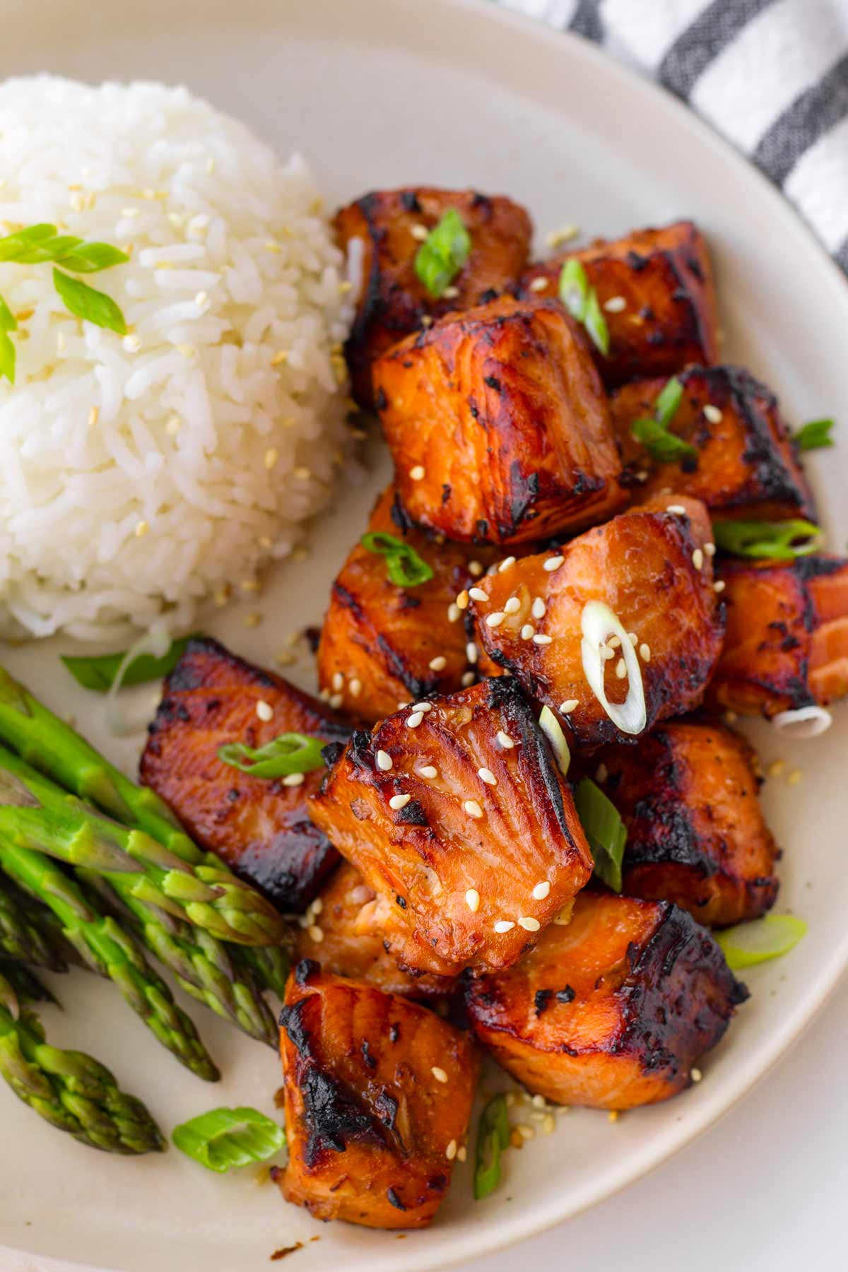air fryer salmon bites with caramelized edges