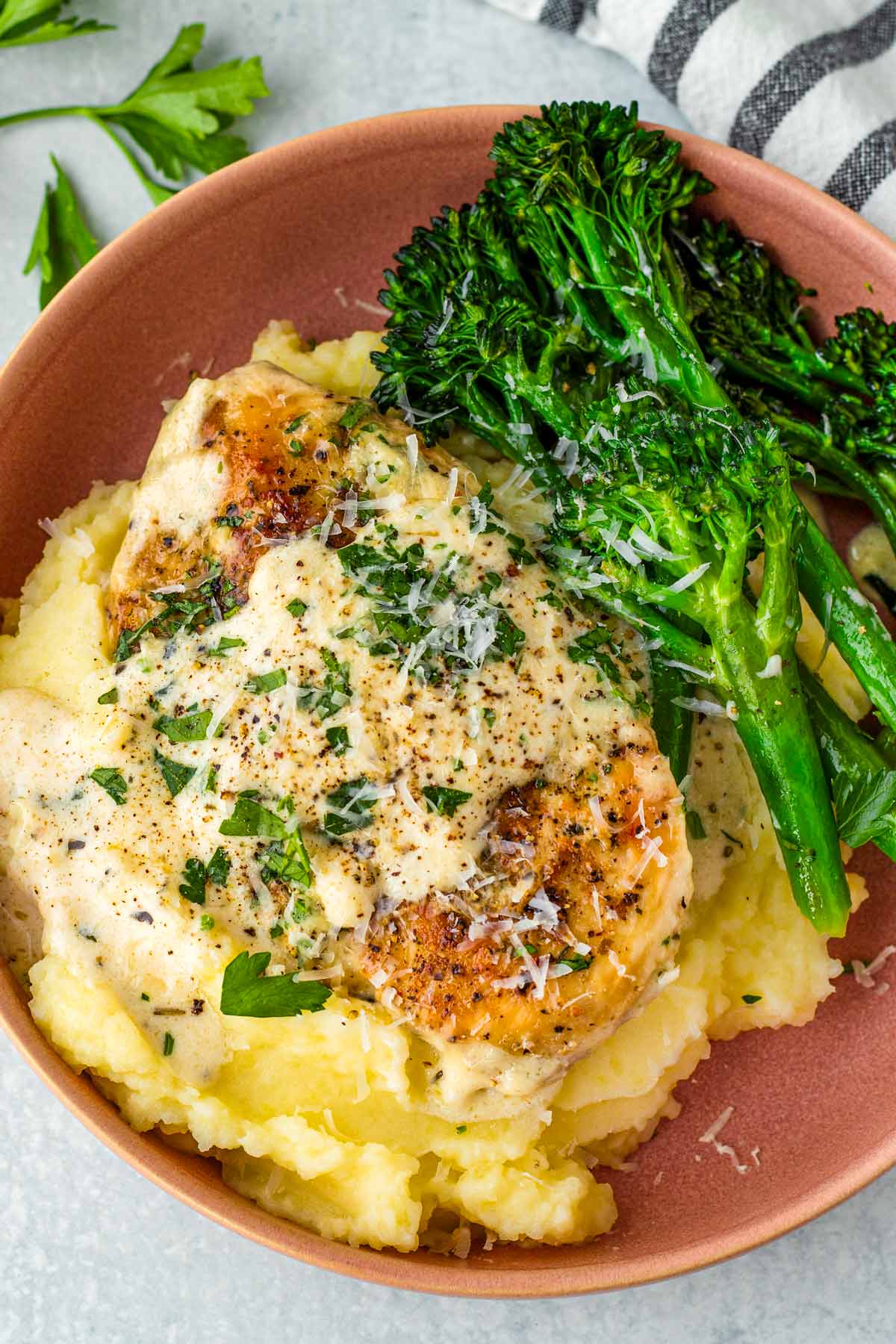 creamy garlic parmesan chicken with mashed potatoes with broccoli