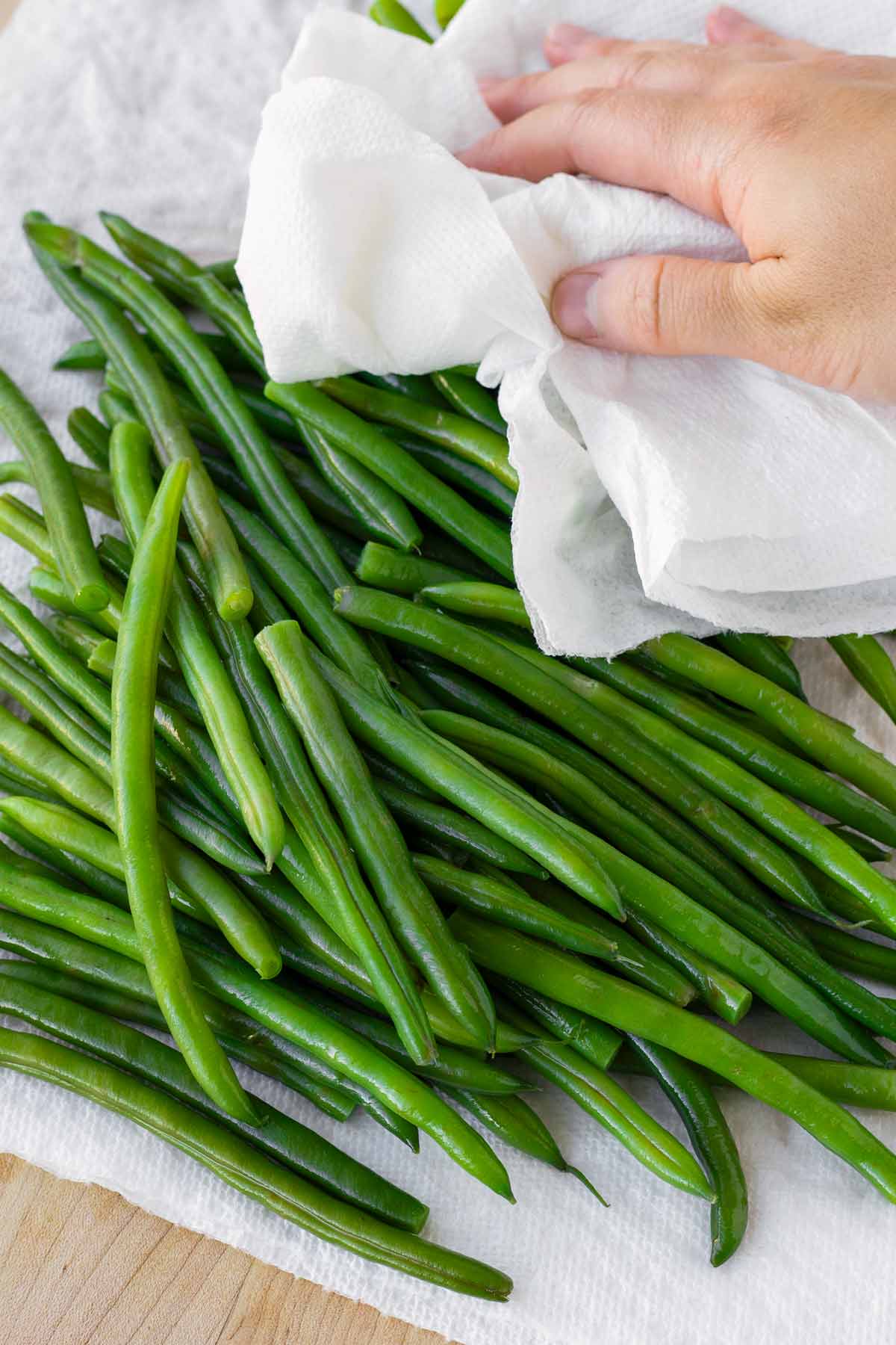 patting dry blanched green beans