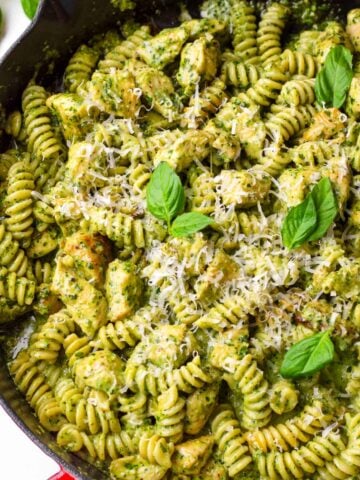 chicken pesto pasta in the skillet