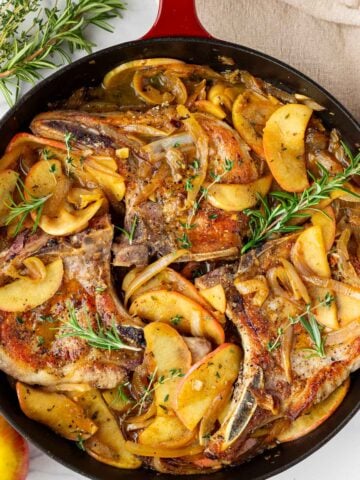 pork chops with apples with fresh herbs