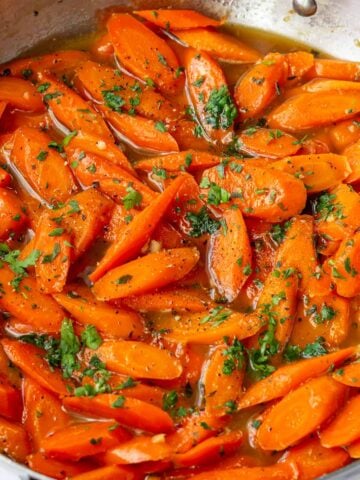 brown sugar glazed orange carrots